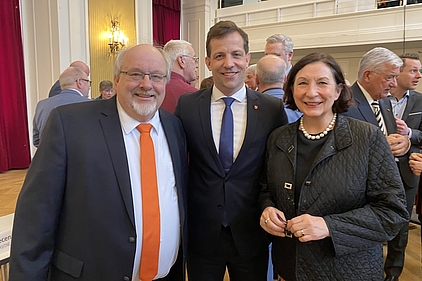 Dr. Claudius Moseler, ÖDP-Fraktionsvorsitzender, Nino Haase, parteiloser Oberbürgermeister von Mainz, Dagmar Wolf-Rammensee, ÖDP-Stadträtin Dr. Claudius Moseler, ÖDP-Fraktionsvorsitzender, Nino Haase, parteiloser Oberbürgermeister von Mainz, Dagmar Wolf-Rammensee, ÖDP-Stadträtin